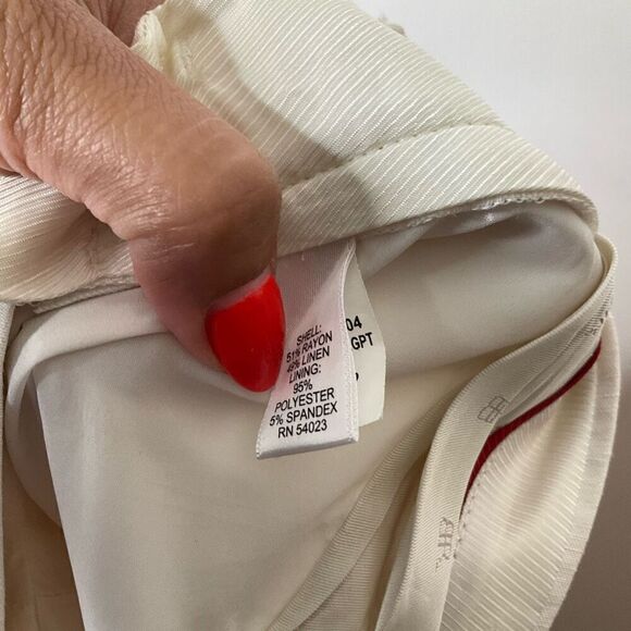 Banana Republic Mid Rise Slacks - Picture 6 of 8